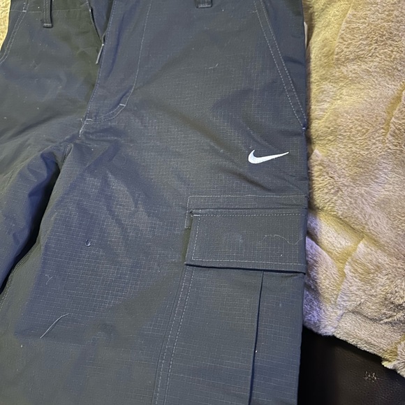 👖🔥 Brand New Nike Swoosh Pants with Combat Side Pockets – Must-Have Deal! 🔥👖 - Picture 5 of 6